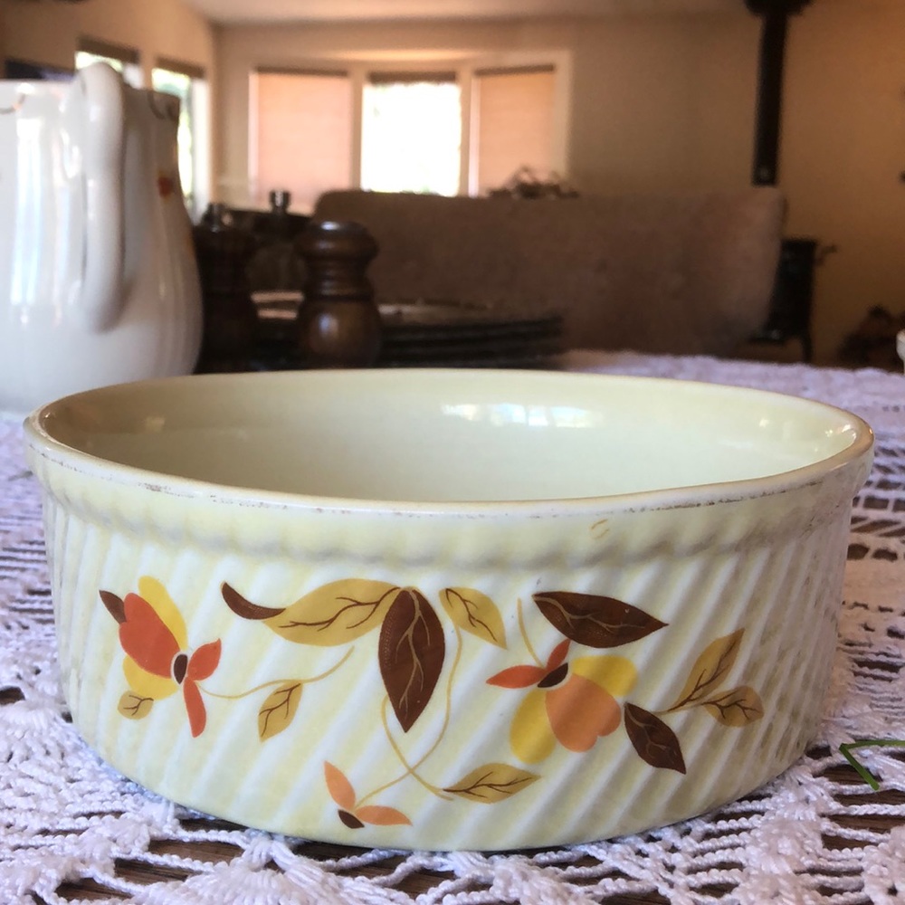 Hall’s Vintage Casserole dish